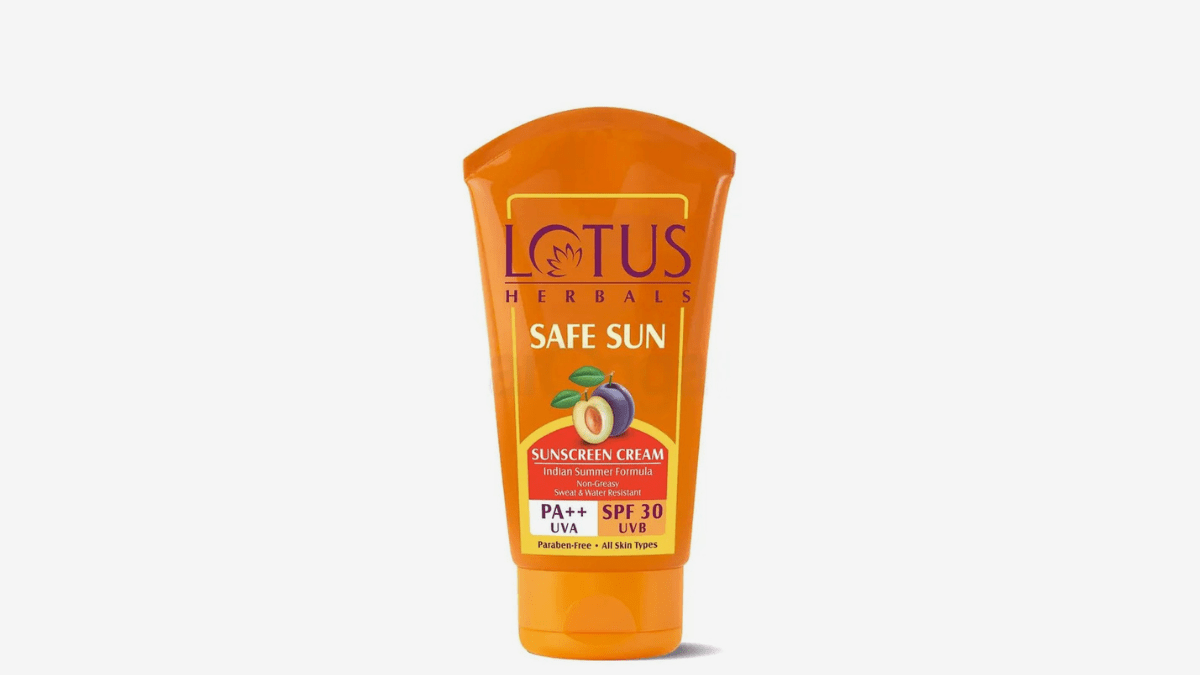 Lotus Herbals Safe Sun SPF 50